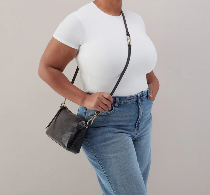 Hobo Darcy Carry-All Crossbody