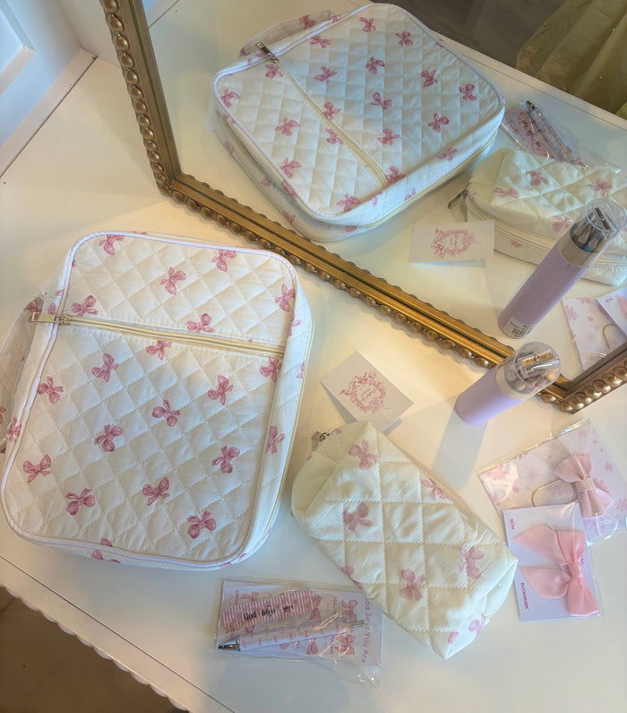 Quilted Bible Case for Women- Pink Bow