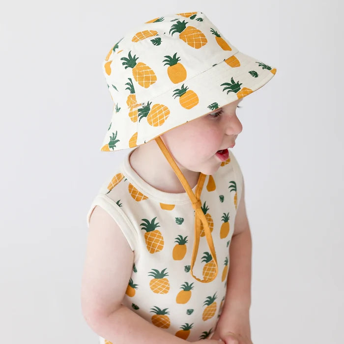REVERSIBLE ORGANIC COTTON BUCKET HAT-PINEAPPLES
