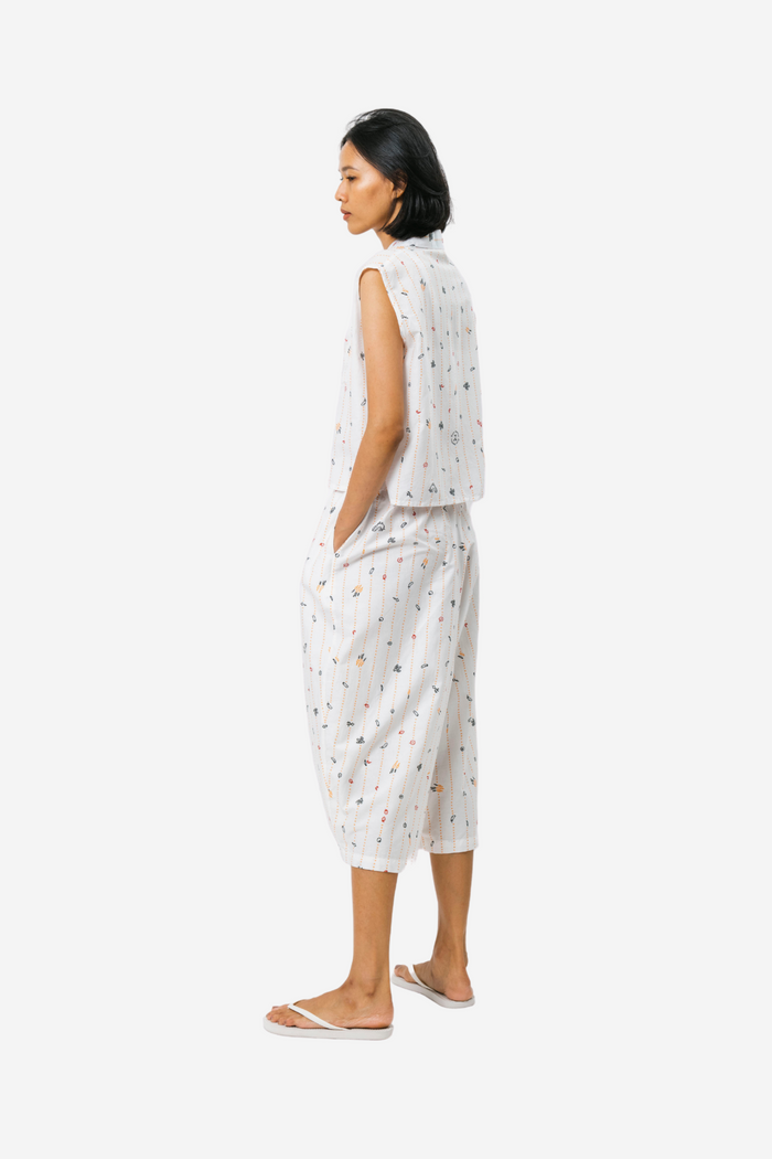 "Sejauh Mata Memandang X Dian Sastrowardoyo" "Tumbuh" - Two Buttons Midi Pants