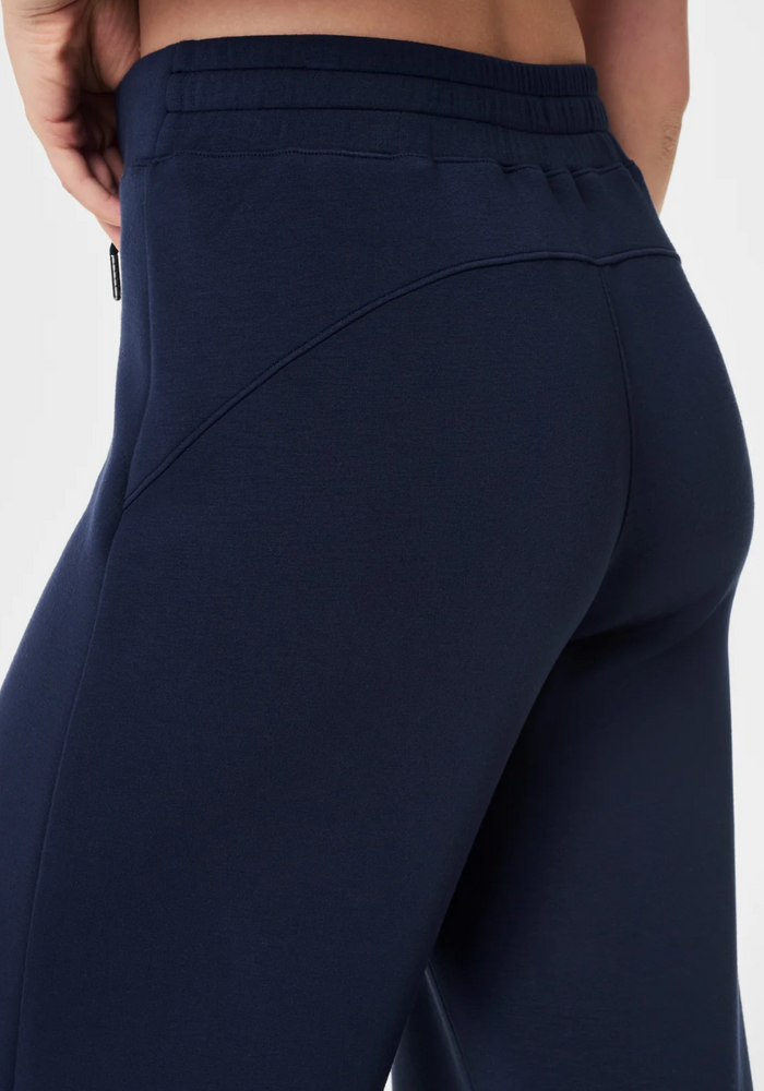 SPANX AirEssentials Wide Leg Pant