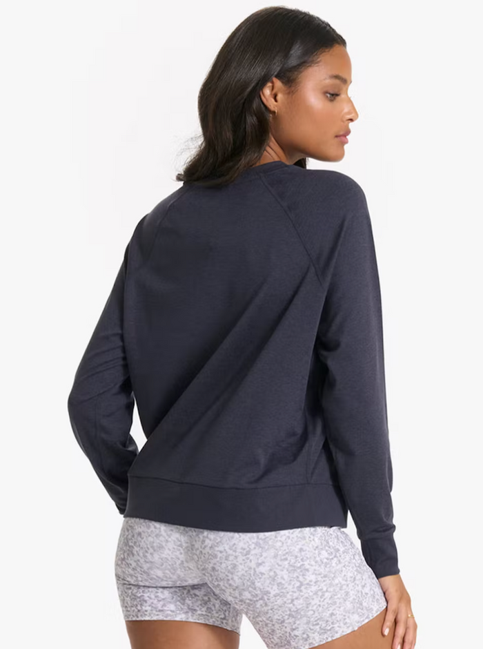 Vuori Long Sleeve Halo Crew