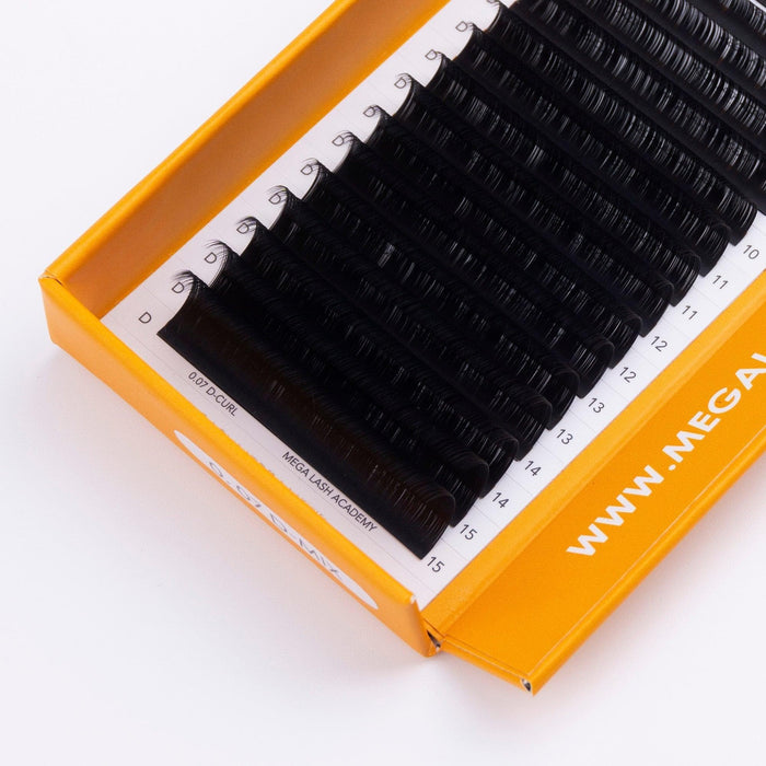 0.05 Cashmere Ultra Dark Volume