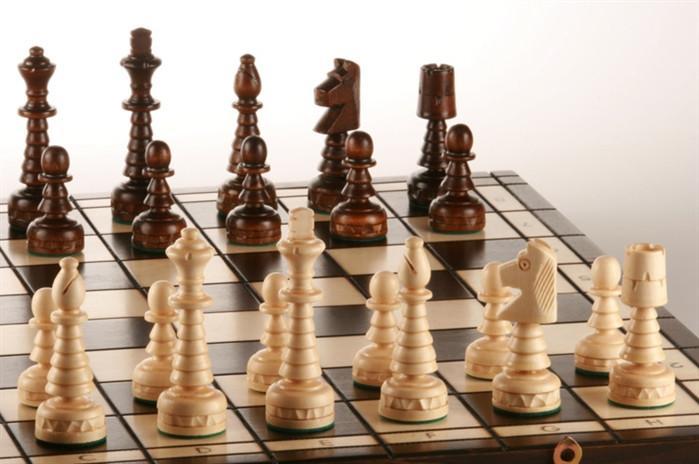 18" Christmas Wooden Chess Set - BROWN - Chess Set - Chess-House