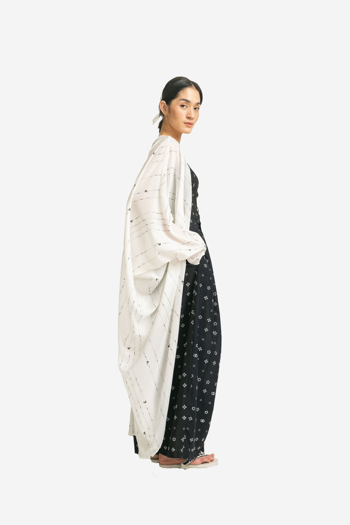 "Ayam-Garis" - Andara Robe