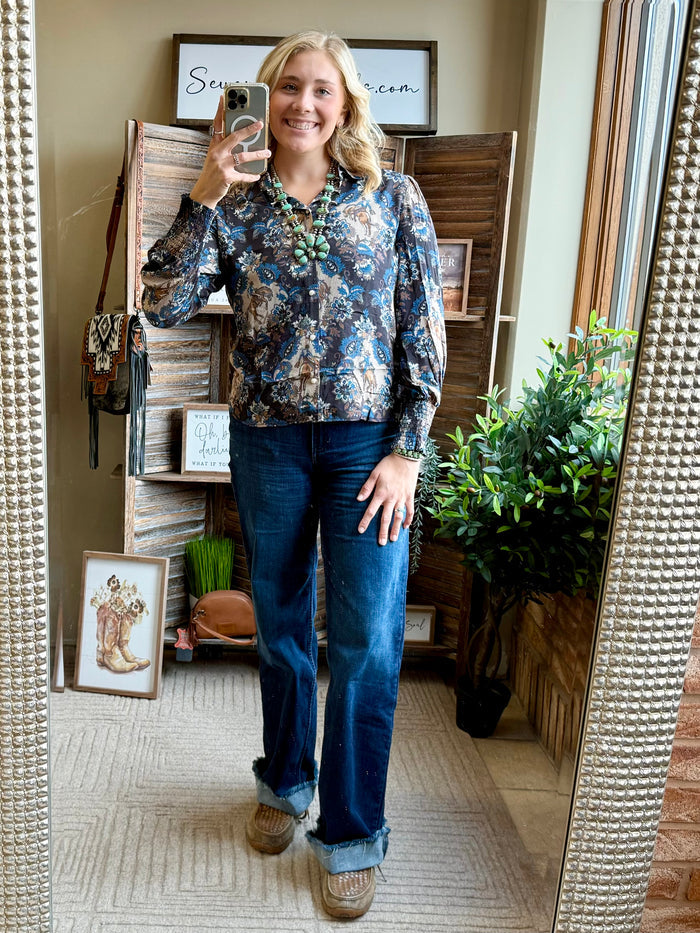 Damask blouse in dark blue and gold, long sleeves, button front, pointed collar