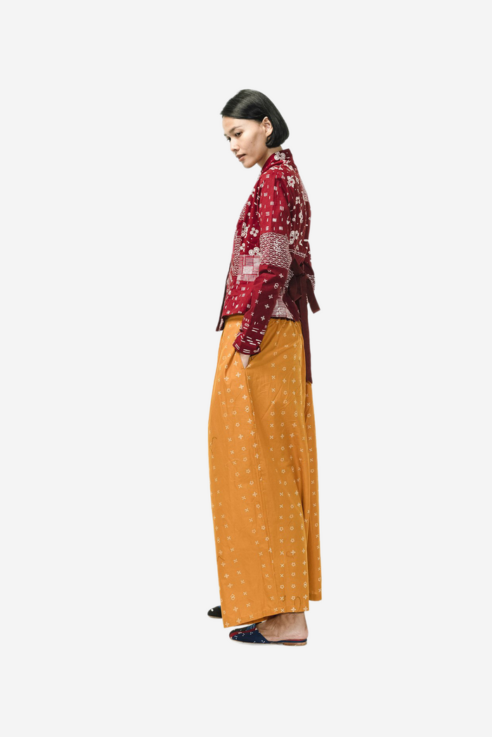 "Daur" - Kebaya Pendek