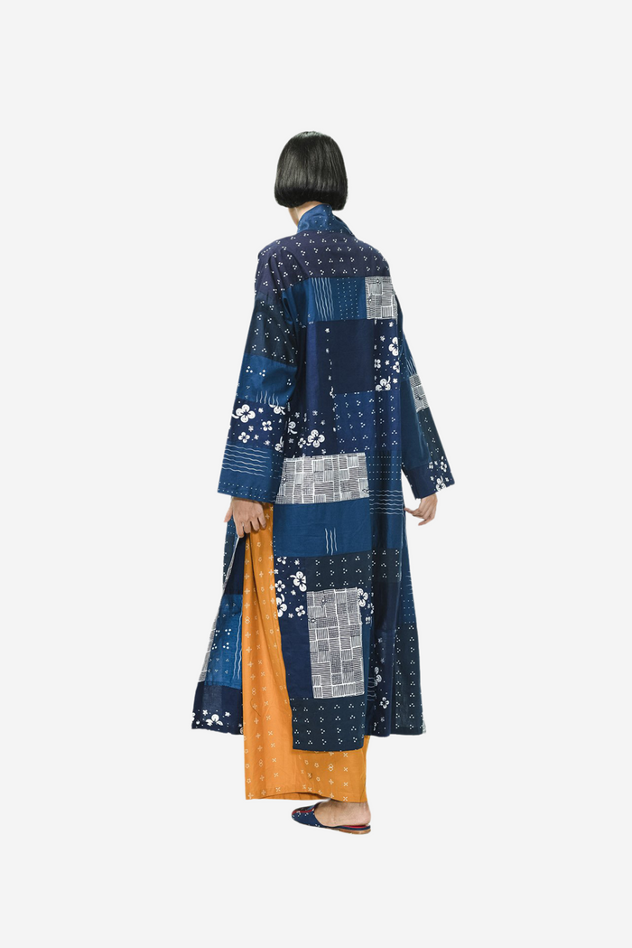 "Daur" - Robe