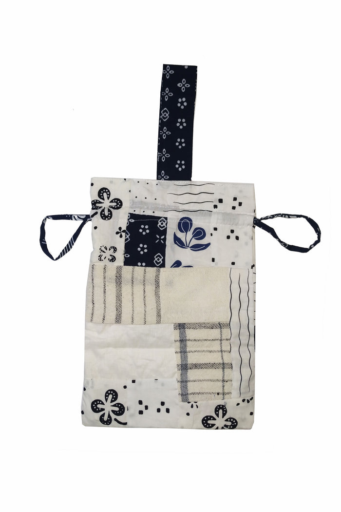 "Daur Aksen Biru" - Drawstring Pouch