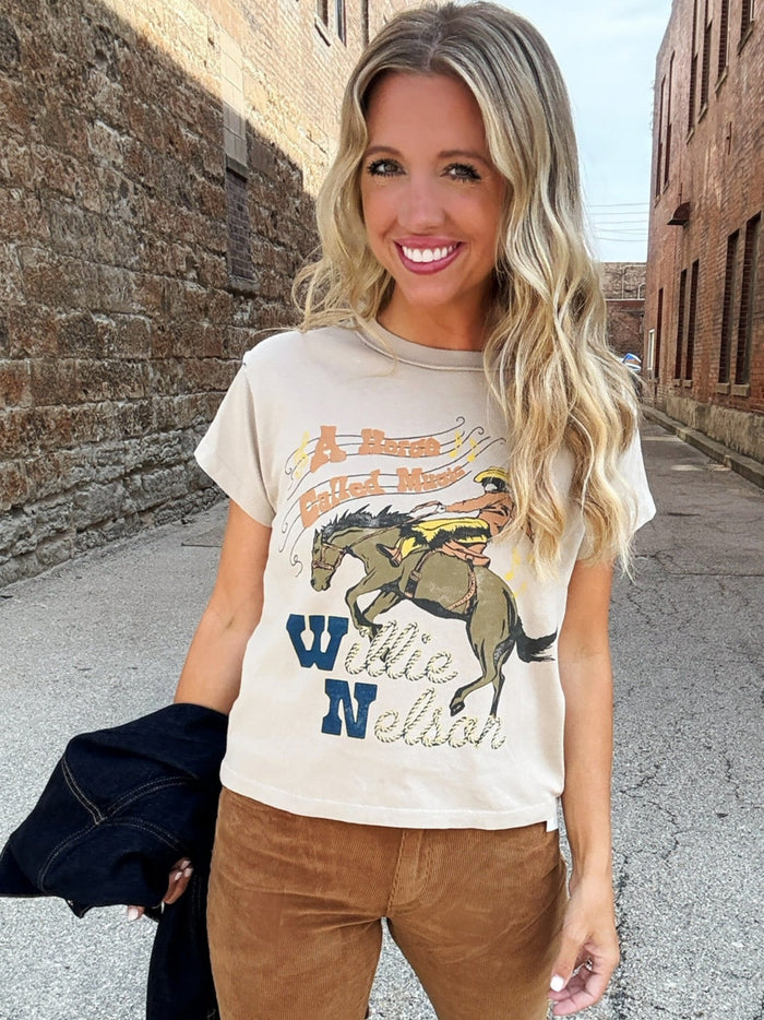 Daydreamer Willie Nelson Horse Called Music Tee