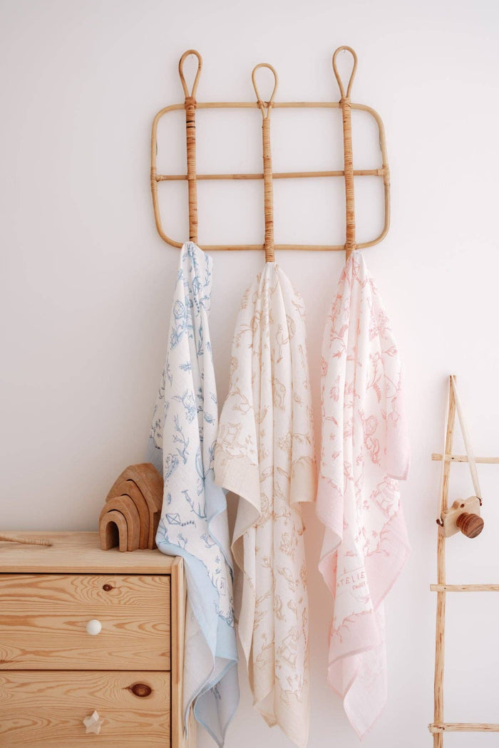Double-Layer Muslin Blanket - Toile De Jouy/Pink