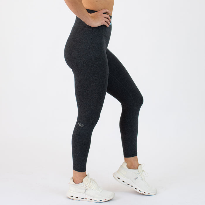 Magnet Black El Toro Legging 25" - High Rise by FLEO - 4