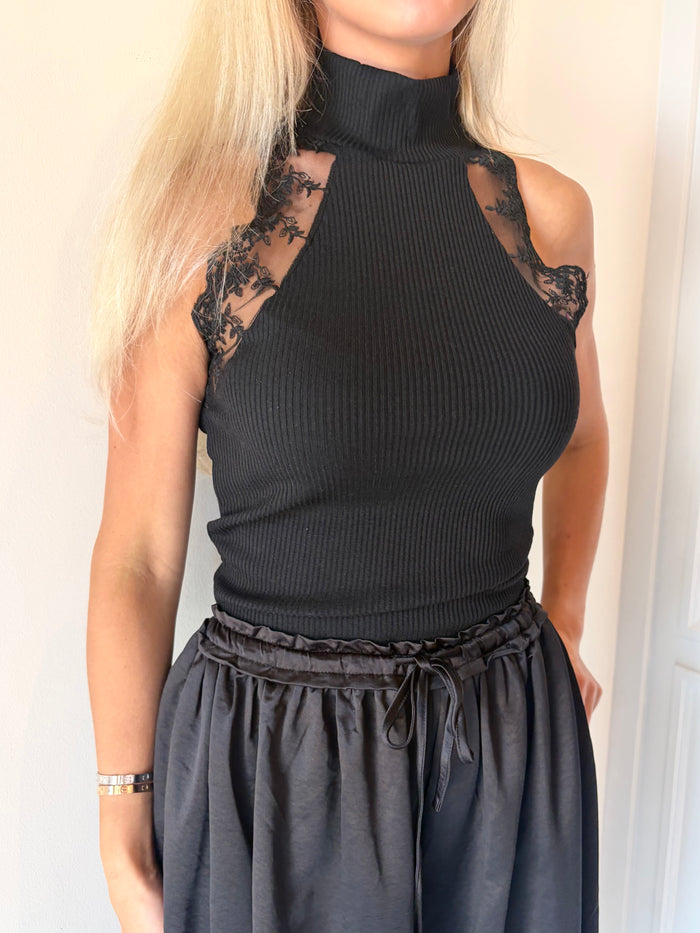 Ellie Trim Top