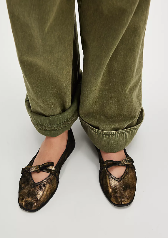 Free People Mania Bow Flat