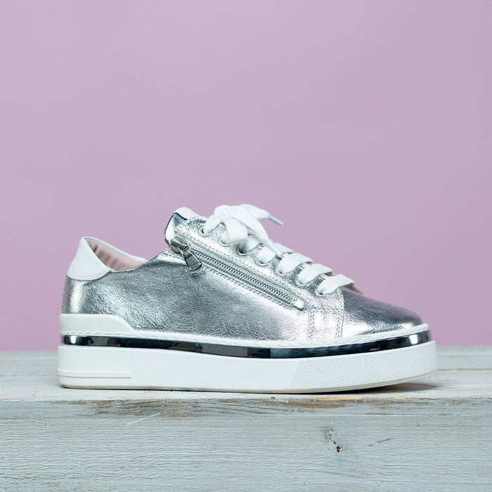 Glee: Silver Leather Shoes Sole Bliss