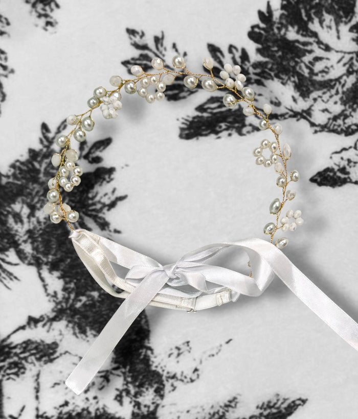 Gustava Off-White Pearls Wreath Satin Wrap