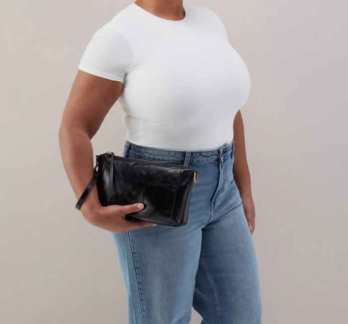 Hobo Darcy Carry-All Crossbody