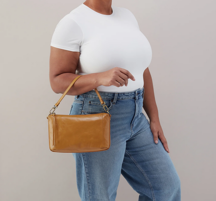 Hobo Darcy Carry-All Crossbody