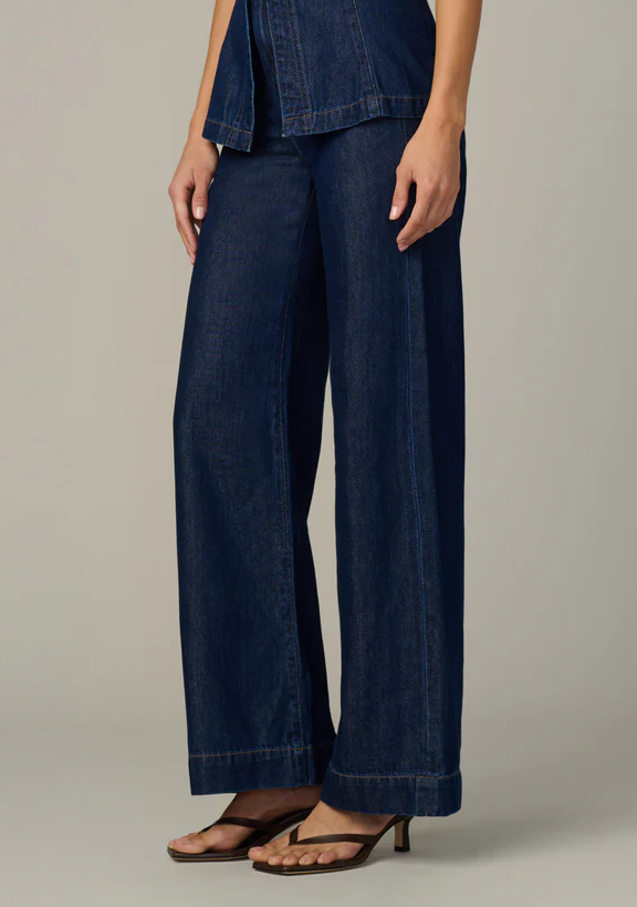 Joes Jeans The Clean Denim Trouser in Honor