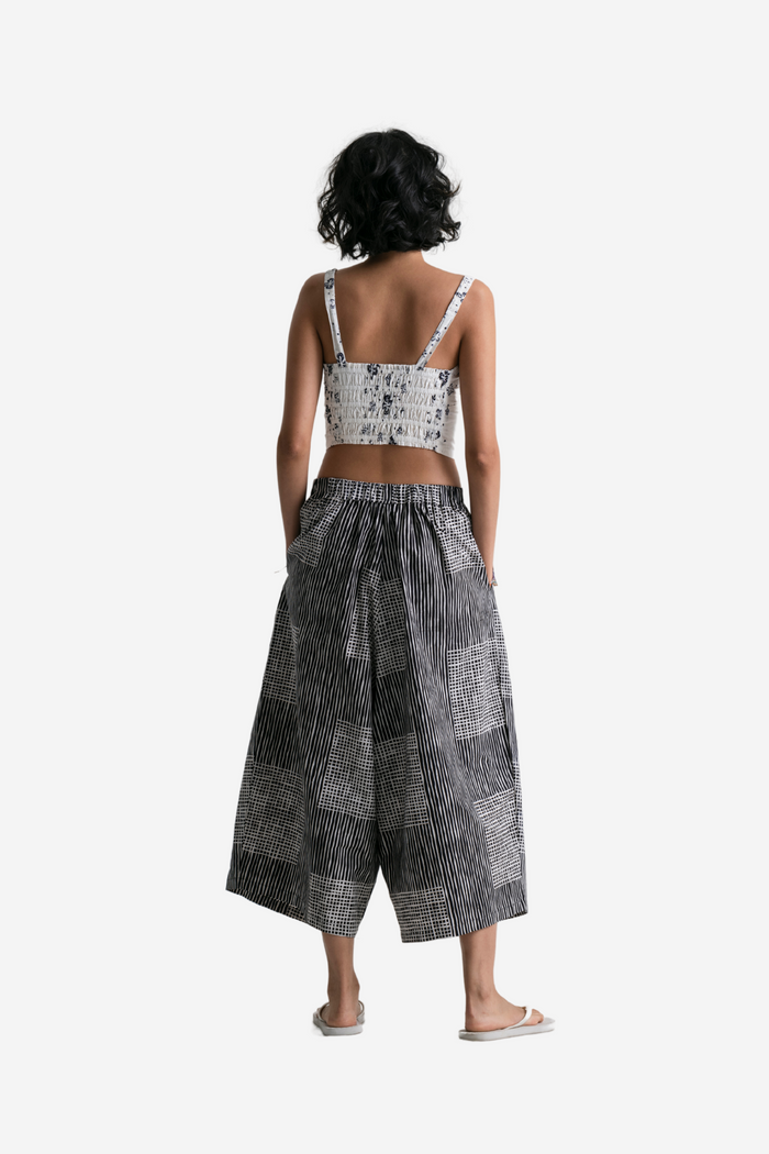 "Lapis" - Two Buttons Midi Pants