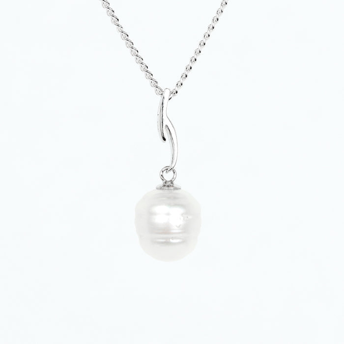 Leon Baker - Broome Pearl Drop Pendant With Unique Flowing Bale