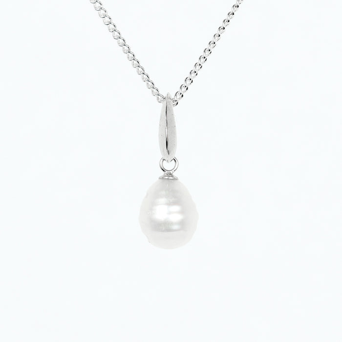 Leon Baker - Dainty Broome Pearl Pendant With A Pointy Bale