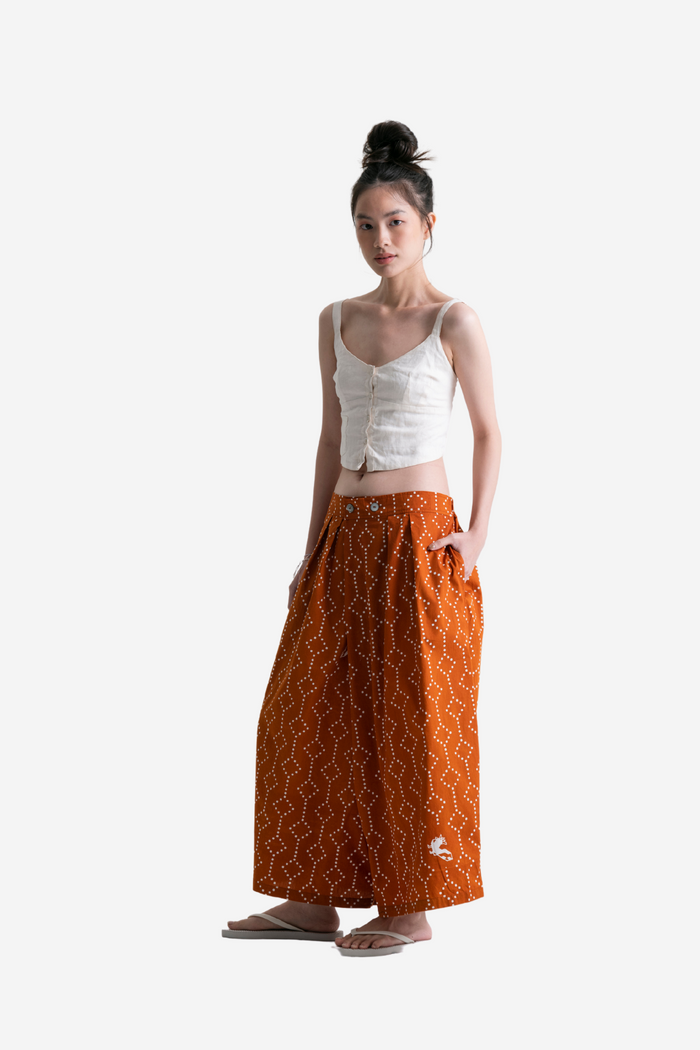 "Nitik Ayam" - Two Buttons Midi Pants