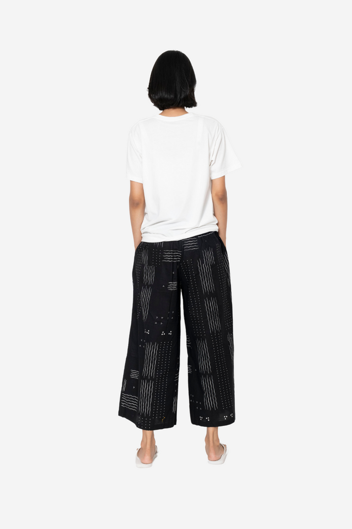 "Ombak Laut" - Two Buttons Maxi Pants