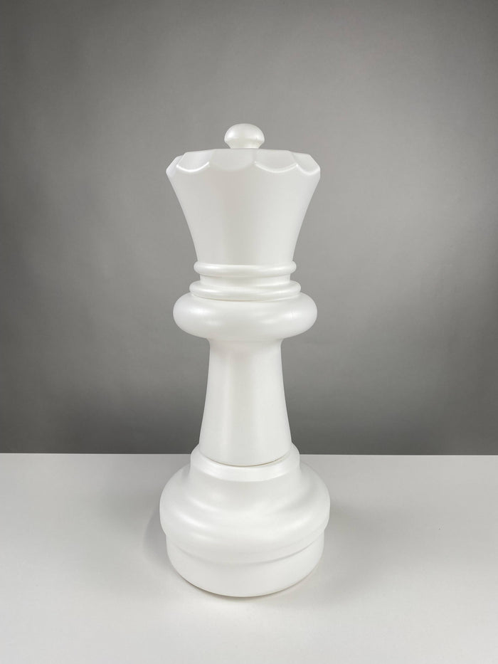 White / Queen