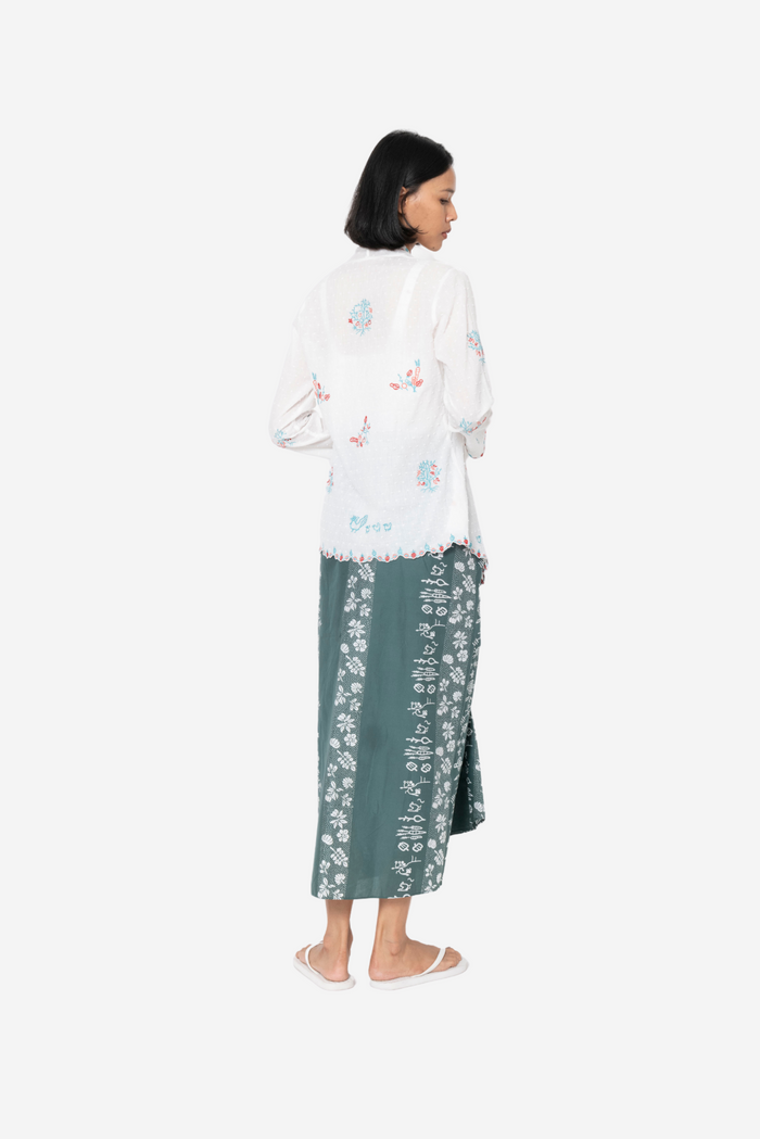 "Sejauh Mata Memandang X Dian Sastrowardoyo" "Tumbuh" - Embroidered Kebaya Encim