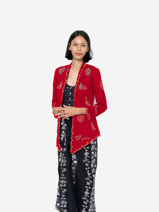"Sejauh Mata Memandang X Dian Sastrowardoyo" "Tumbuh" - Kebaya Encim