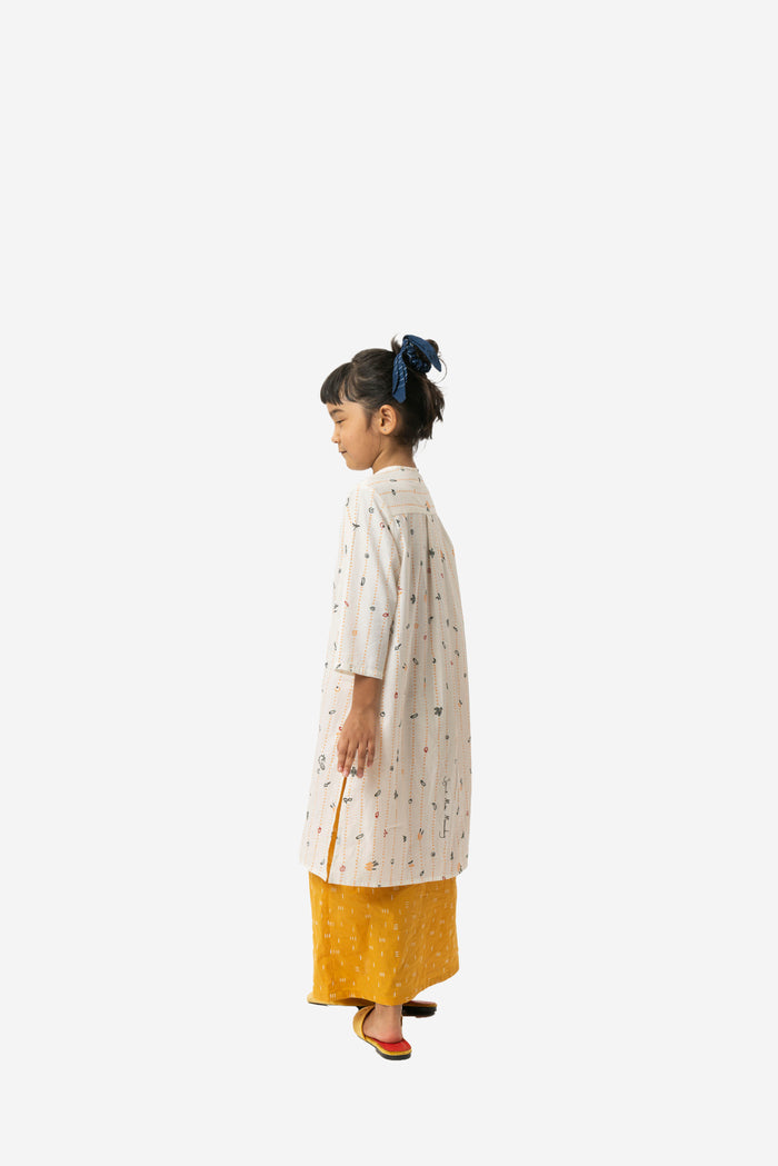 "Sejauh Mata Memandang X Dian Sastrowardoyo" "Tumbuh" - Kids Baju Panjang