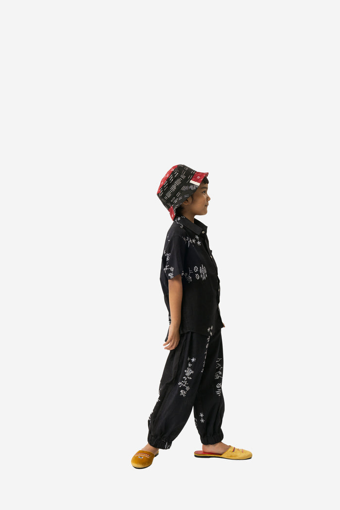 "Sejauh Mata Memandang X Dian Sastrowardoyo" "Tumbuh" - Kids Shirt