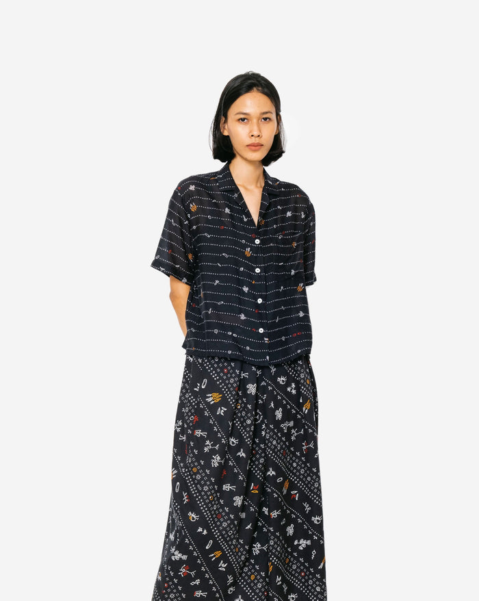 "Sejauh Mata Memandang X Dian Sastrowardoyo" "Tumbuh" - Padma Shirt