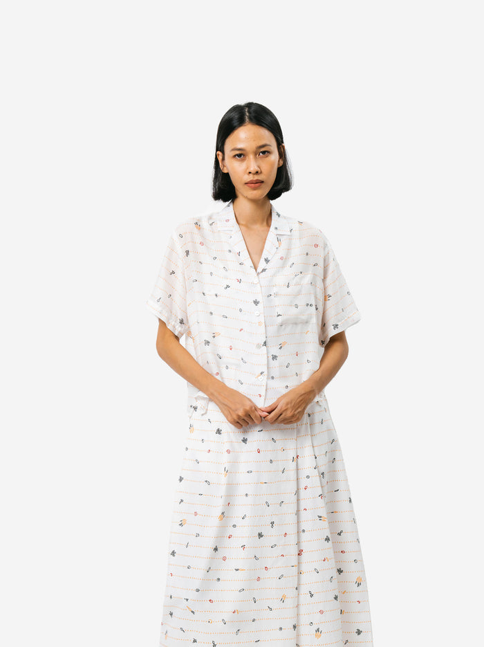 "Sejauh Mata Memandang X Dian Sastrowardoyo" "Tumbuh" - Padma Shirt