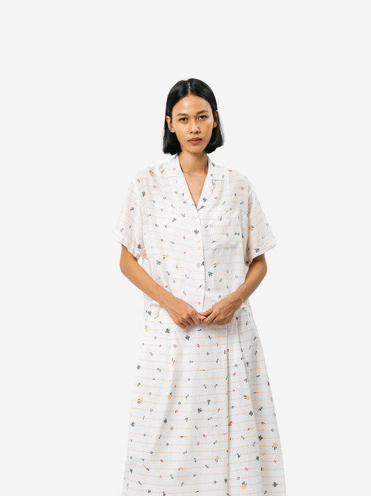 "Sejauh Mata Memandang X Dian Sastrowardoyo" "Tumbuh" - Padma Shirt