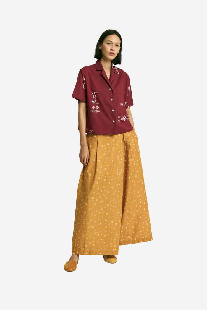 "Sejauh Mata Memandang X Dian Sastrowardoyo" "Tumbuh" - Padma Shirt