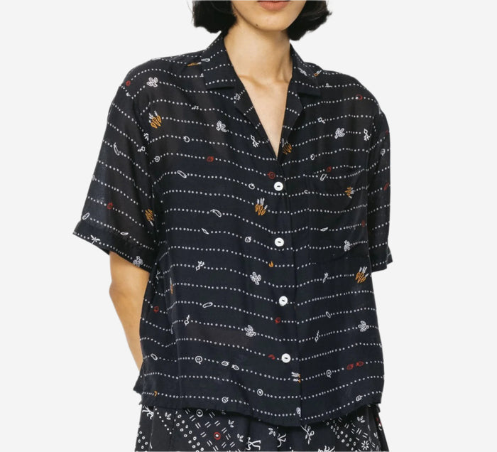 "Sejauh Mata Memandang X Dian Sastrowardoyo" "Tumbuh" - Padma Shirt