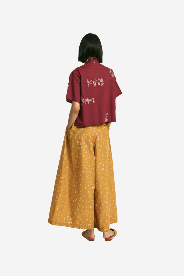 "Sejauh Mata Memandang X Dian Sastrowardoyo" "Tumbuh" - Padma Shirt