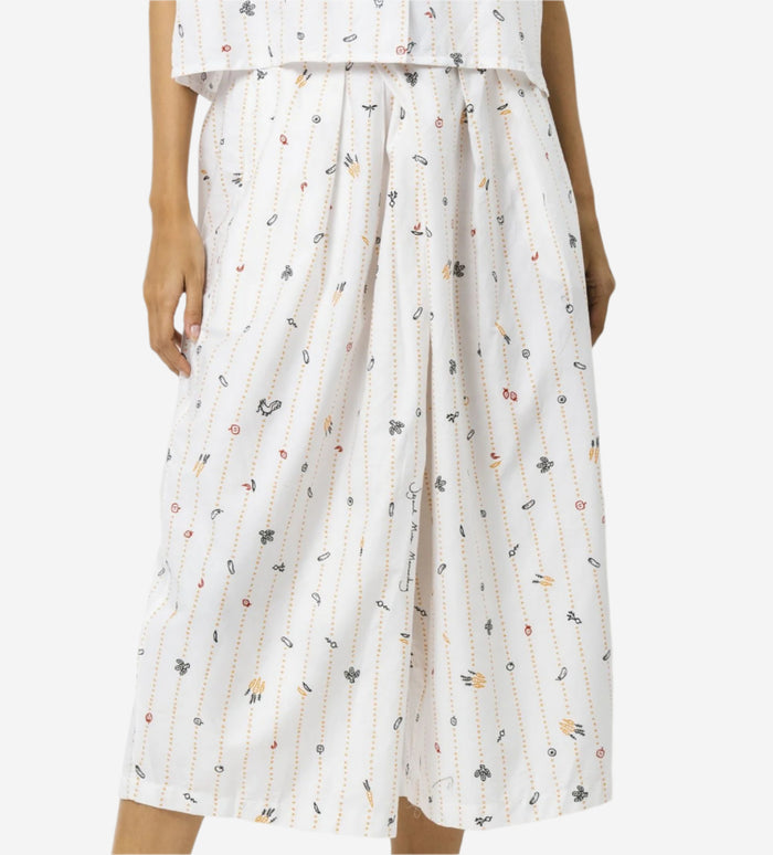 "Sejauh Mata Memandang X Dian Sastrowardoyo" "Tumbuh" - Two Buttons Midi Pants