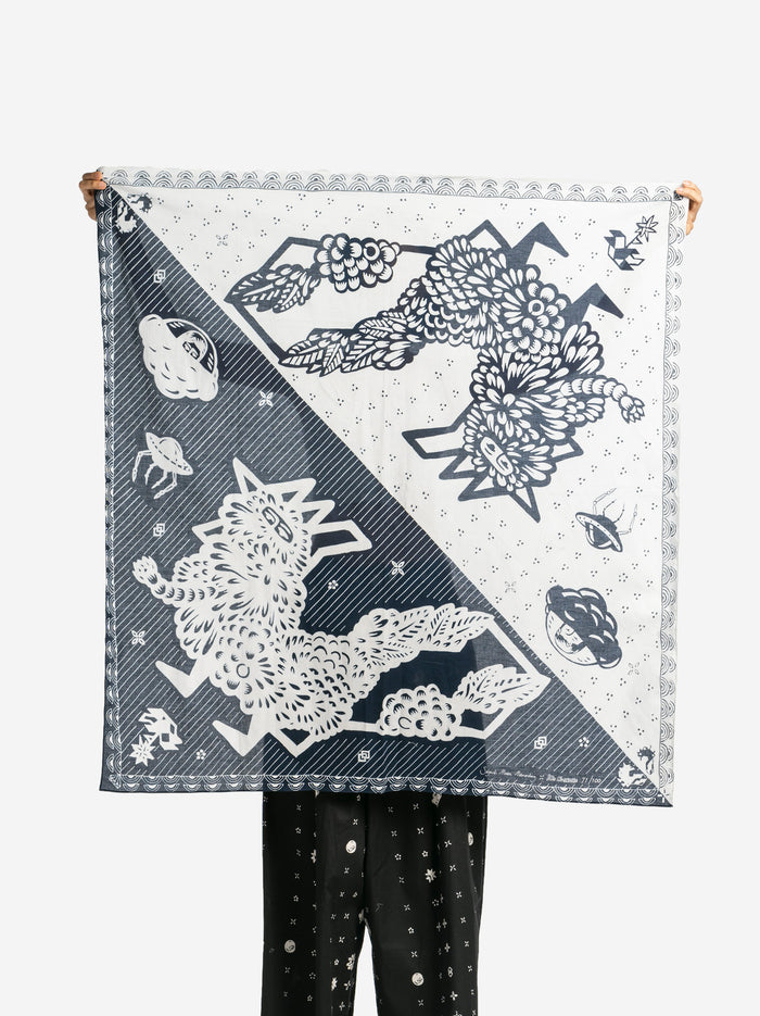 ”Sejauh Mata Memandang X Eko Nugroho” - Scarf