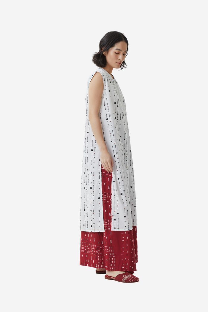 ”Sejauh Mata Memandang X Eko Nugroho” "Mata-Mata" - Baju Santai