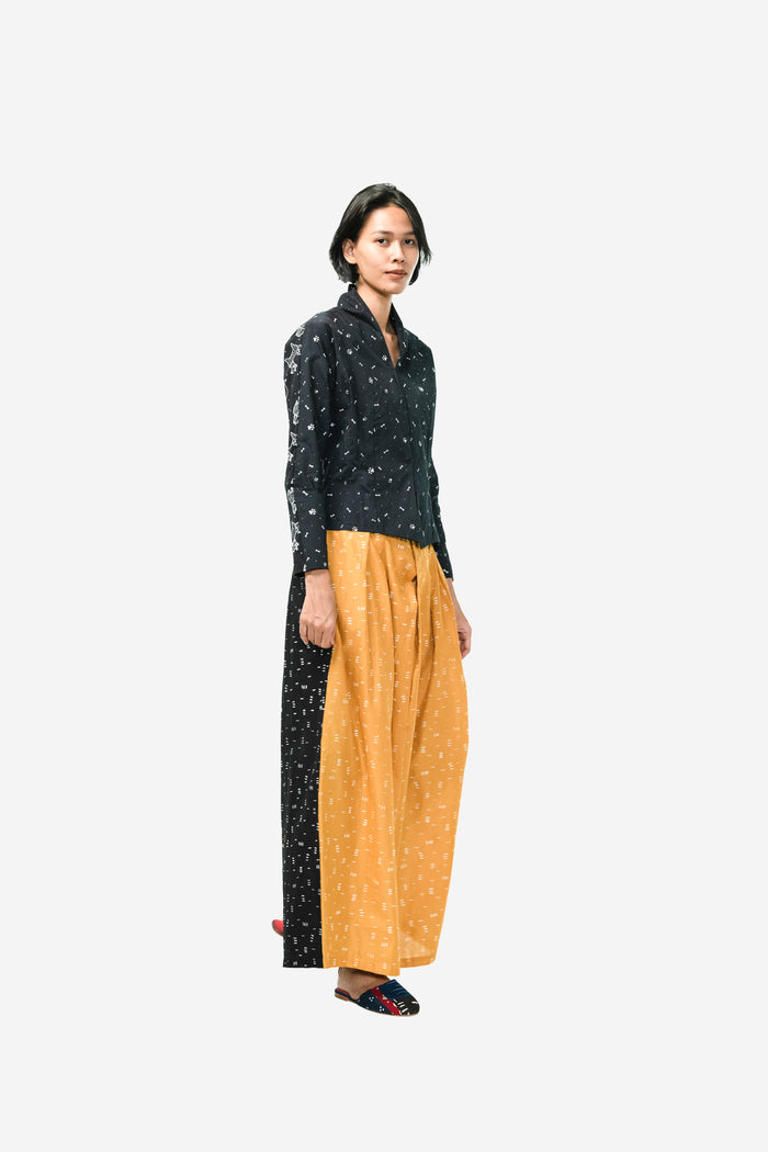 "Siguguk" Tapak Besar - Kebaya Pendek