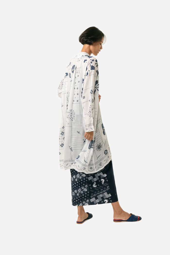 "Tambal" - Kebaya Panjang