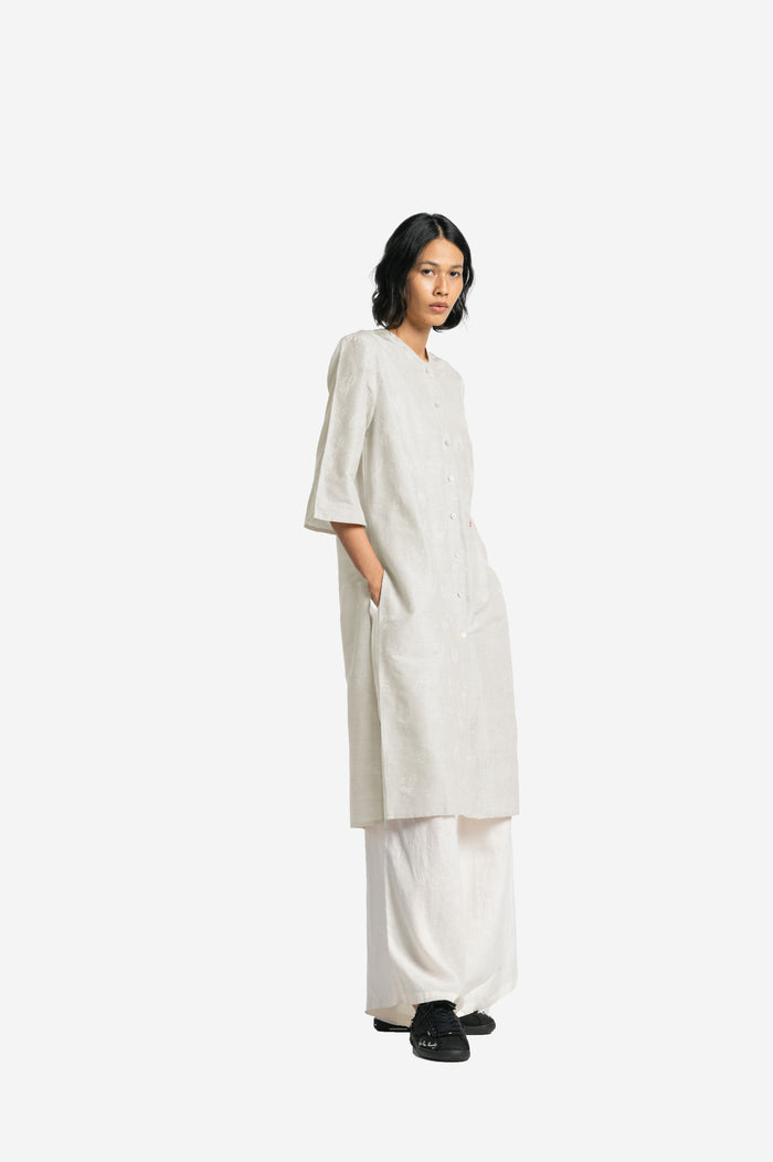 “Tenun Ayam”  Silk-Ramie Fiber Baju Panjang