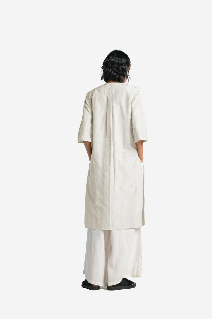 “Tenun Ayam”  Silk-Ramie Fiber Baju Panjang