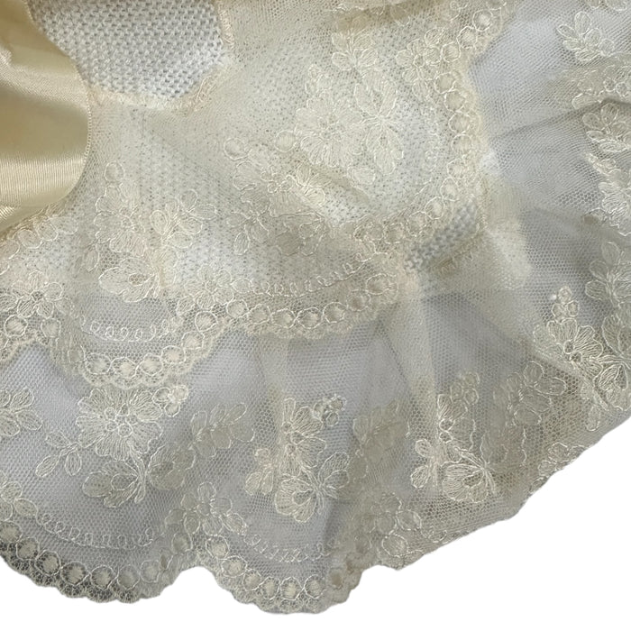 Victoria Beige & Ivory Luxe Knitted Blanket