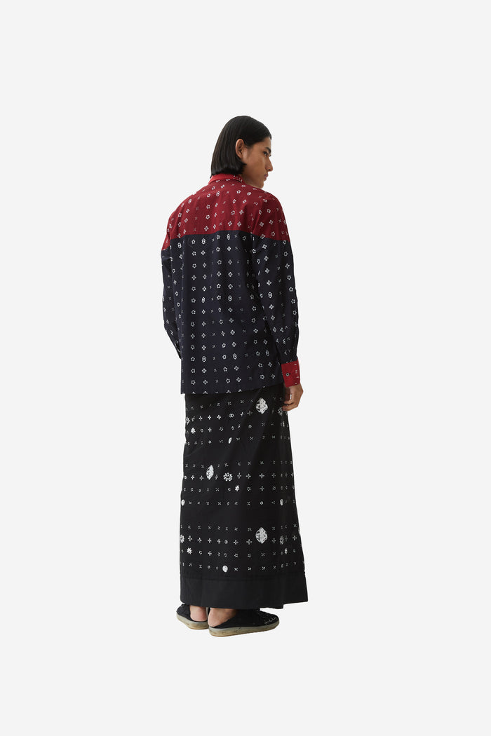 "Wiji" - Long Sleeve Shirt