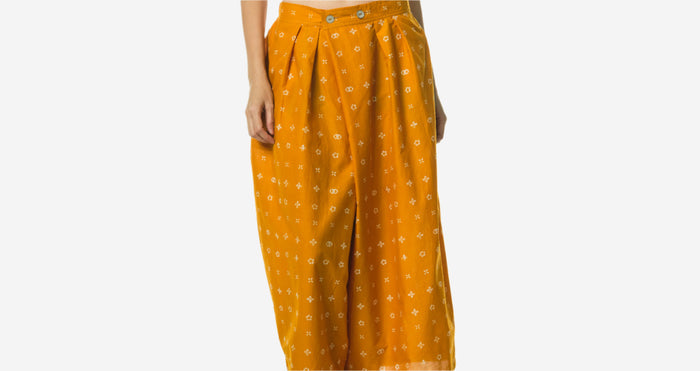 "Wiji" - Two Buttons Midi Pants