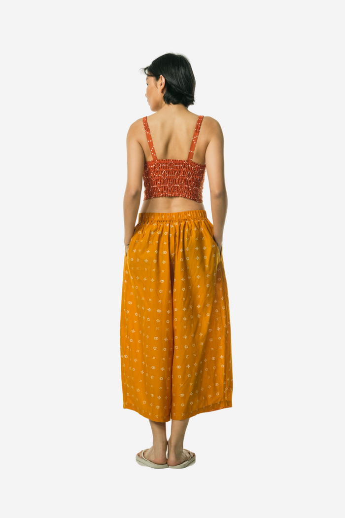 "Wiji" - Two Buttons Midi Pants
